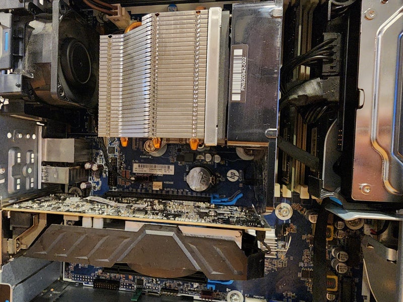 Workstation / Gaming PC / Xeon E 2124G / 16 GB RAM DDR462864738421633112