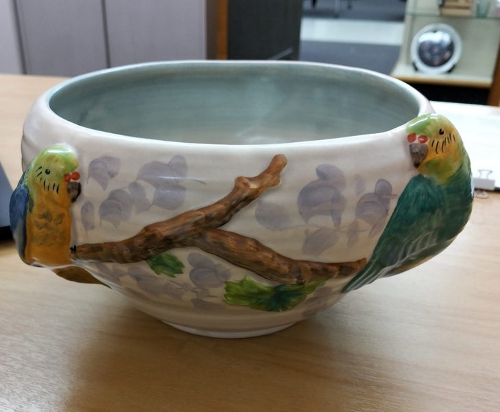 Clarice Cliff budgerigar or parrot pottery bowl62863863858689112