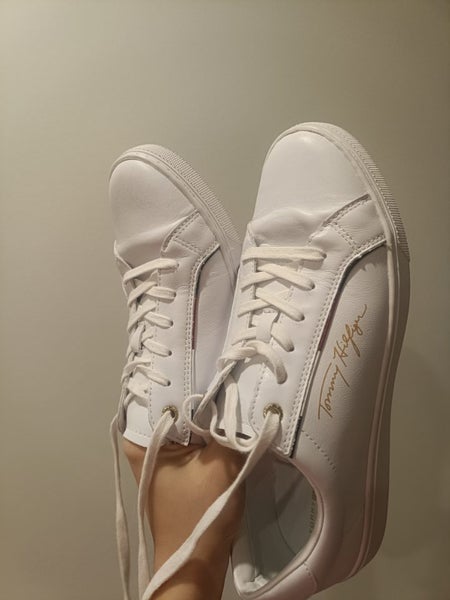 Tommy Hilfiger Womens Shoes Carousel 10
