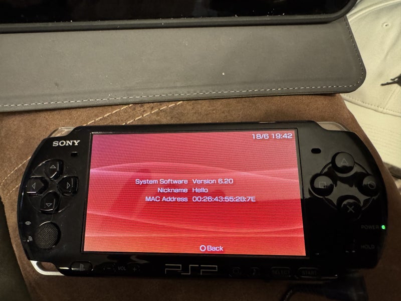 PSP 3000 Console Carousel 1