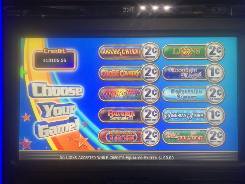 IGT Neo - Dual LCD Megastar 10 Pokie Machine Carousel 2