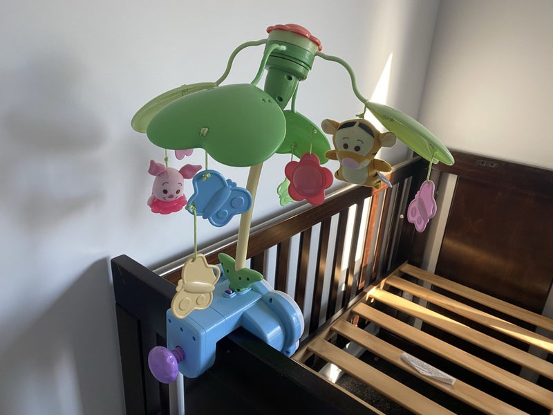 Grotime Cot and junior bed with free mobile62863242468994112