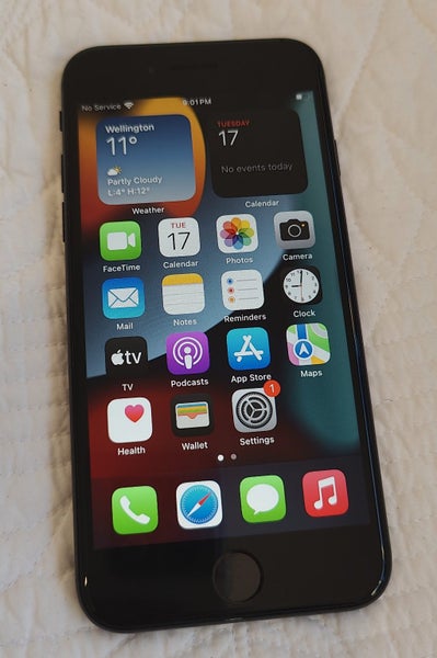 iPhone SE 2nd Gen (2020) 64GB - Really great condition.628638534972171125