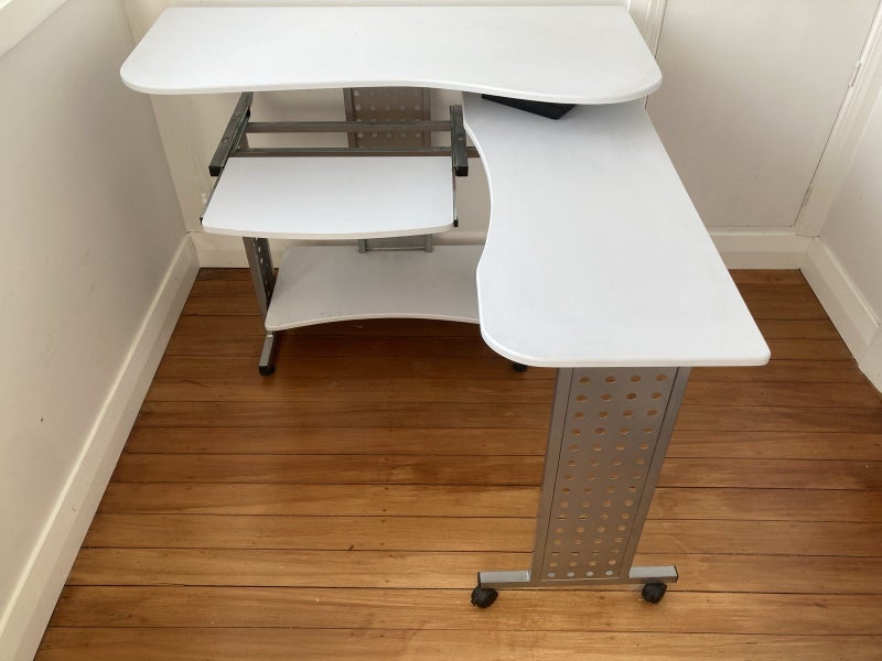 Computer desk Carousel 2