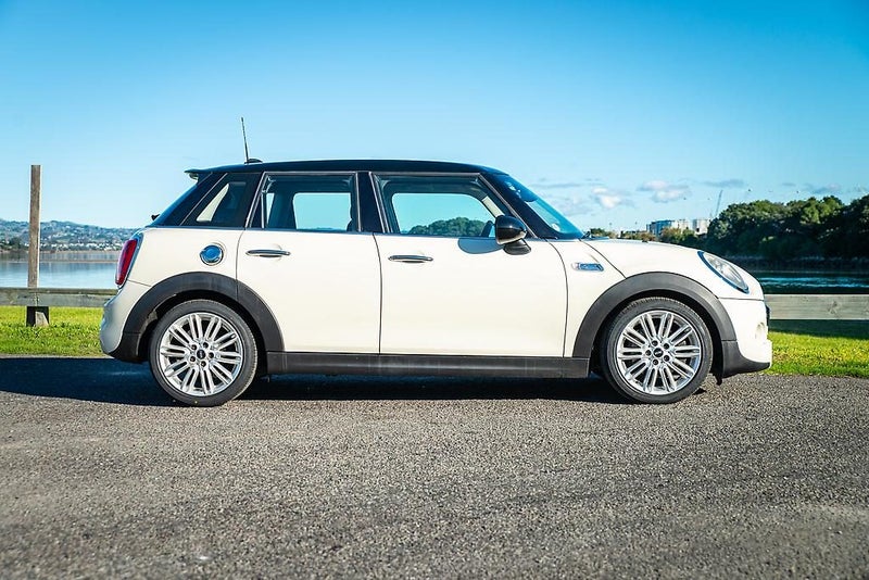 2015 BMW Mini COOPER S62865832703745112