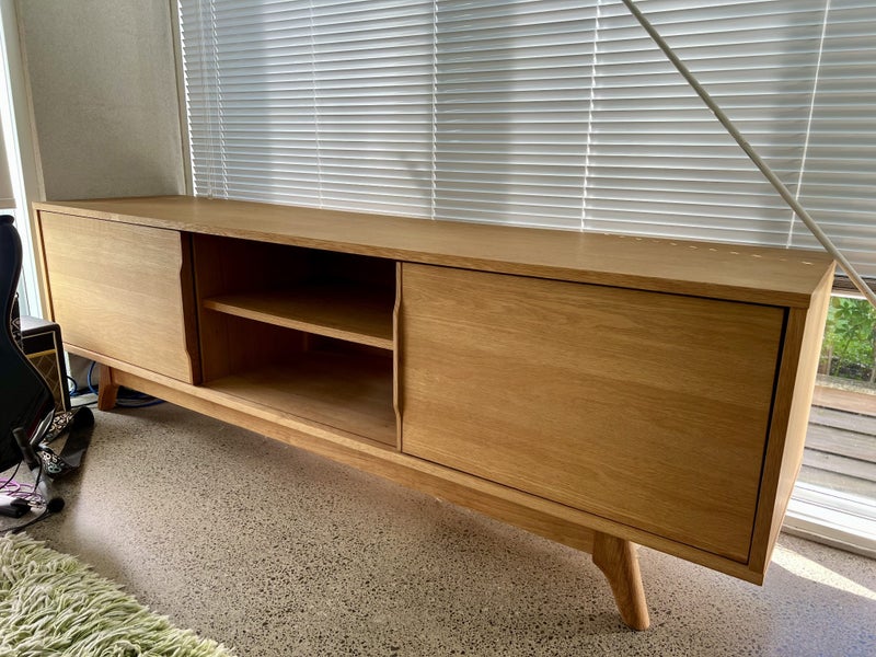 Entertainment Unit Carousel 1