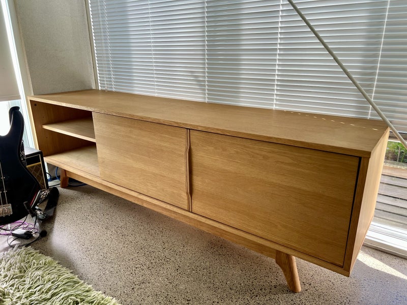 Entertainment Unit Carousel 2