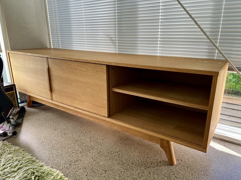 Entertainment Unit62854315563139112