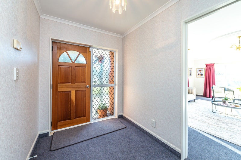 Rare opportunity, top location62885375310593112