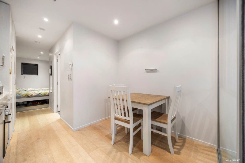 Quick Sale-Great 1 bed by Uni Precinct62885375051778114