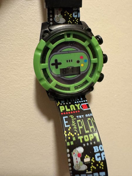 Minecraft Kids Youth Comic Collector Watch Needs Battery Carousel 1
