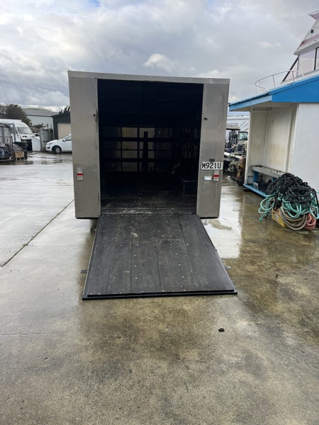 Box body trailer62869813058947113