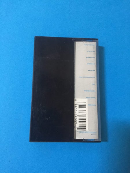 Bryan Adams: Into The Fire (Cassette) Carousel 2