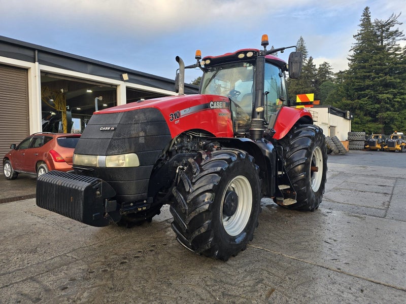2017 Case IH Magnum 310 Carousel 1