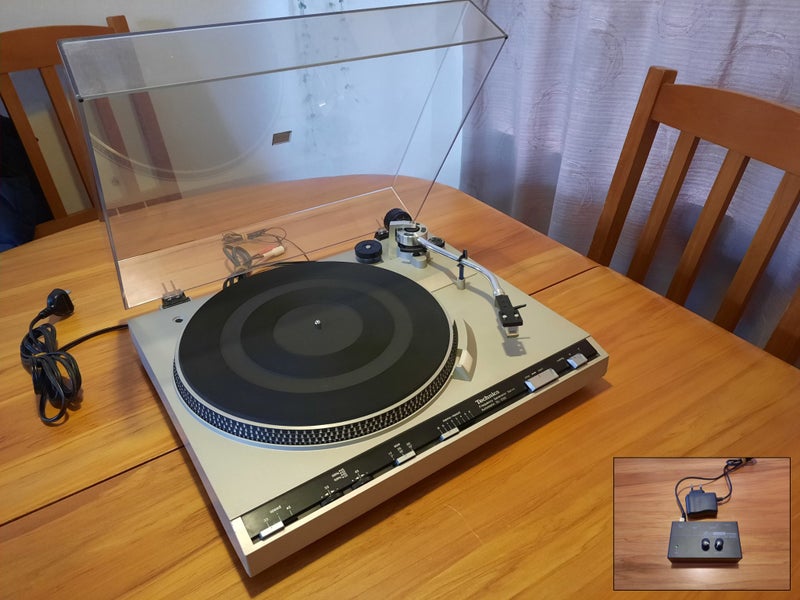 Technics SL-230 Turntable (with bundled Pre-amp)62867850435459112
