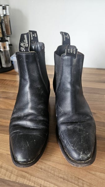 Rm williams boots Carousel 2