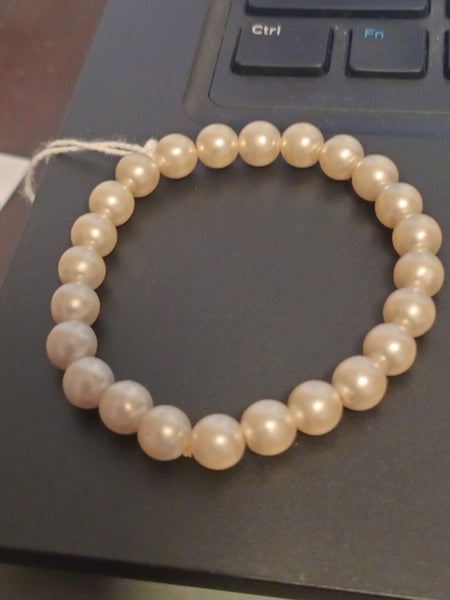 preloved pearl bracelet #2 Carousel 2