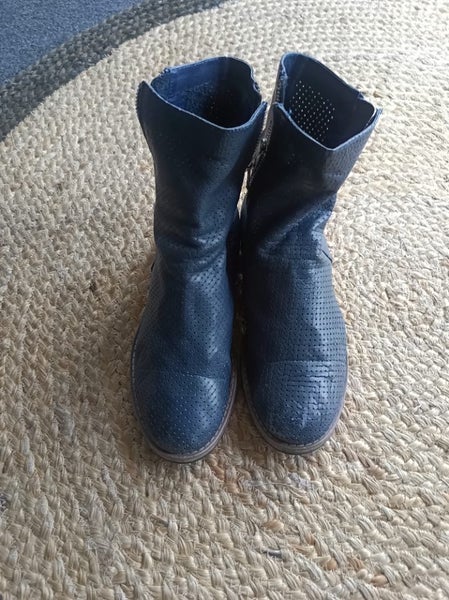Top End leather boots size 40 Carousel 1