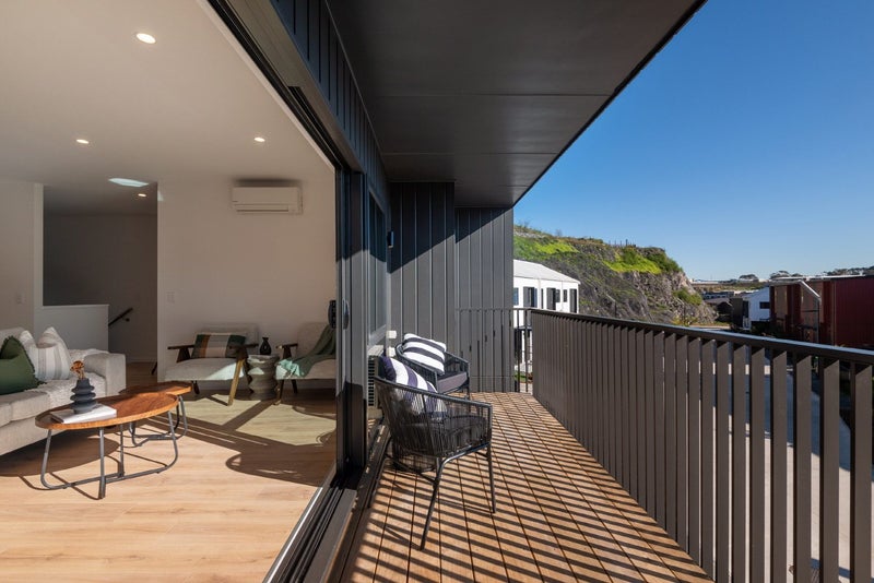 Modern 3 bedroom family home62868839208449113