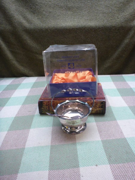 Awesome Vintage NZ Presentation Silver Bowl Foodstuffs Christchurch 1928 - 1978 Carousel 1