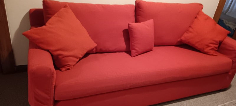 Large 3/4 seat lounge suite.62864735190017111