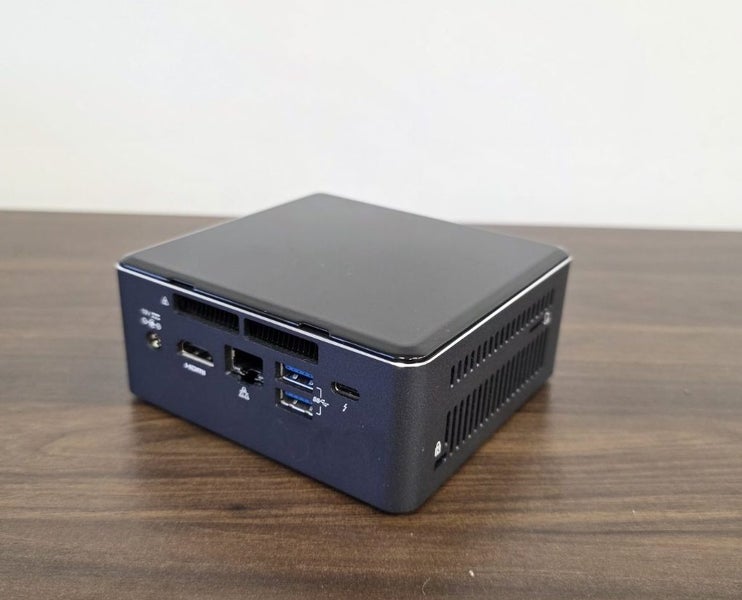 Intel NUC 7 Mini PC i5-7260U 2 Core 4 Thread 16GB 256GB Win10 Pro Carousel 2
