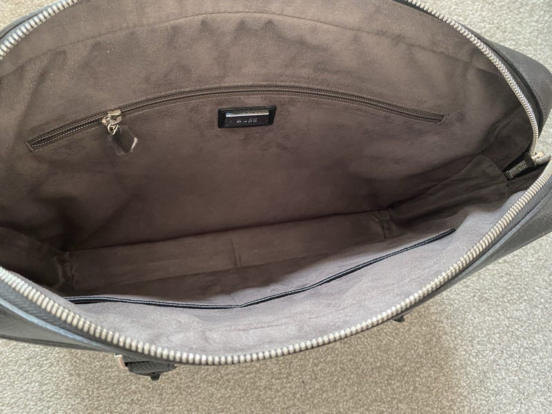 Hugo Boss calfskin document bag62863847213827114