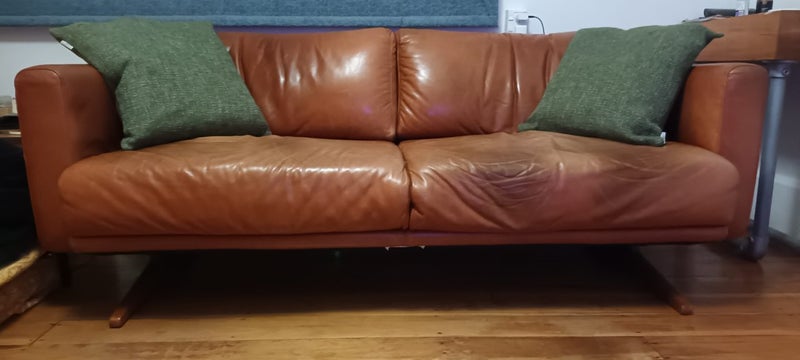 Leather 2.5 Seater Couch62863860546945112