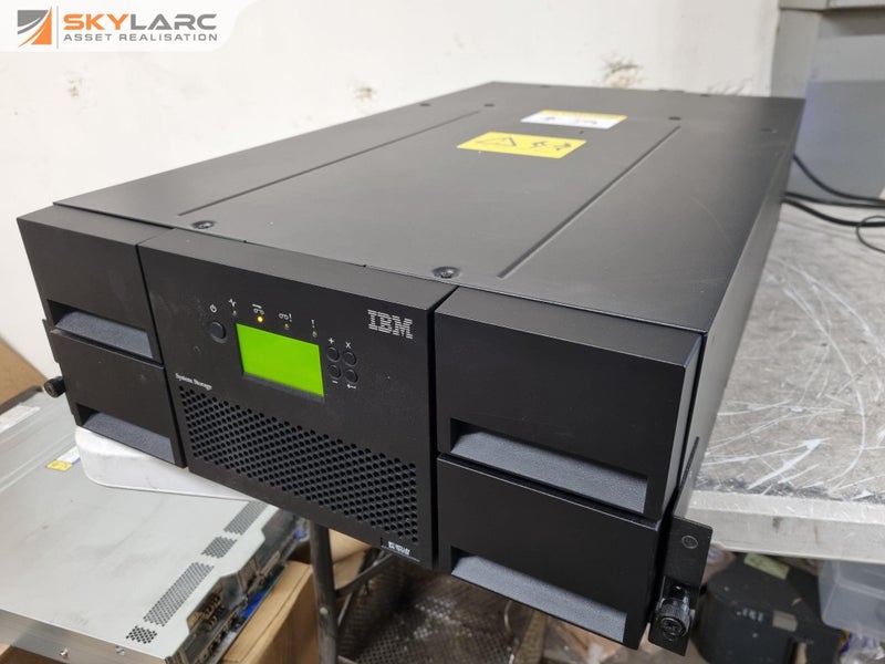 IBM TS3200 Tape Library Carousel 1