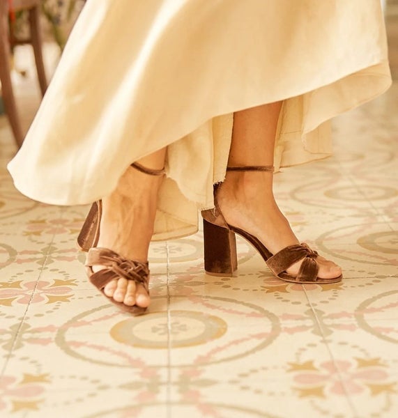 Flordeasoka Magritte 9 Cinnamon Heels Carousel 2