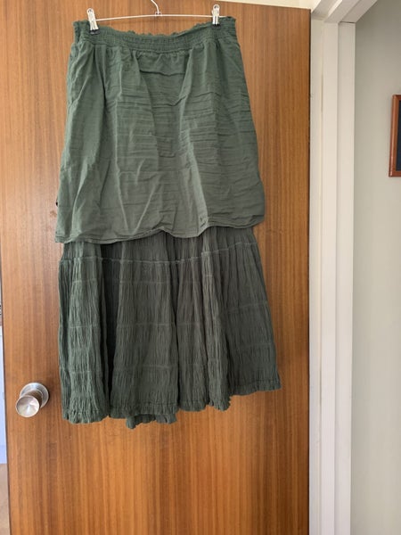 Whistle skirt Carousel 2