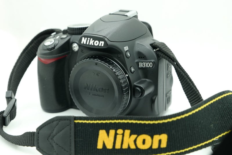 $1 reserve Nikon D3100 camera body Carousel 1