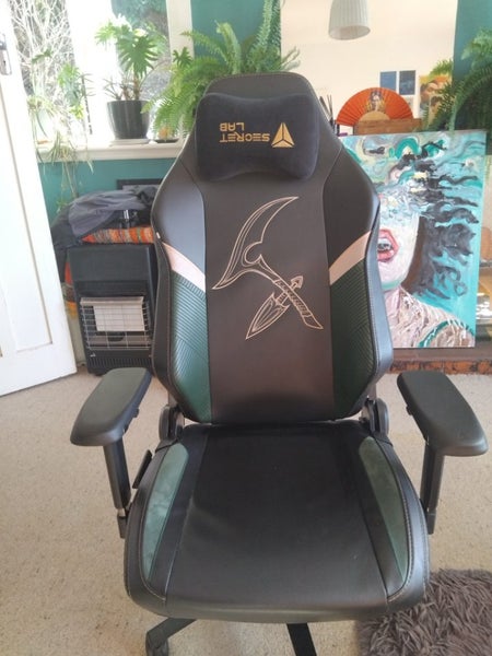 Secret lab league of legends Akali chair Carousel 2