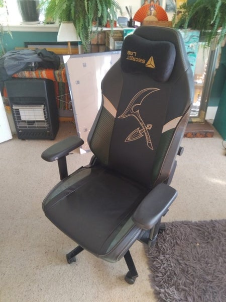 Secret lab league of legends Akali chair Carousel 4
