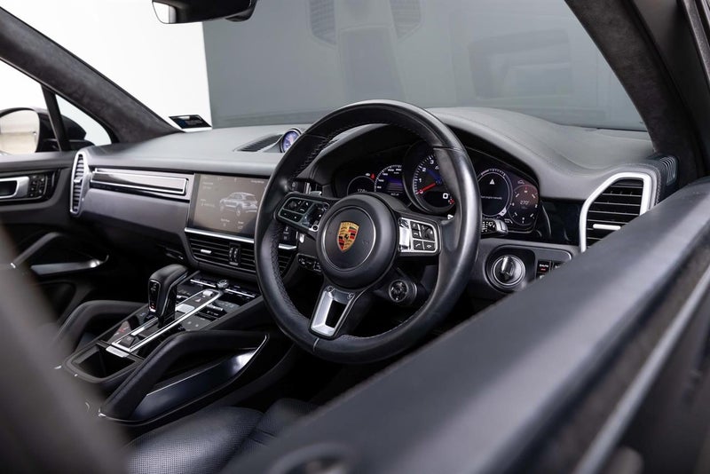 2018 Porsche Cayenne TURBO 4.0PT/4WD/8AT62863257047427113
