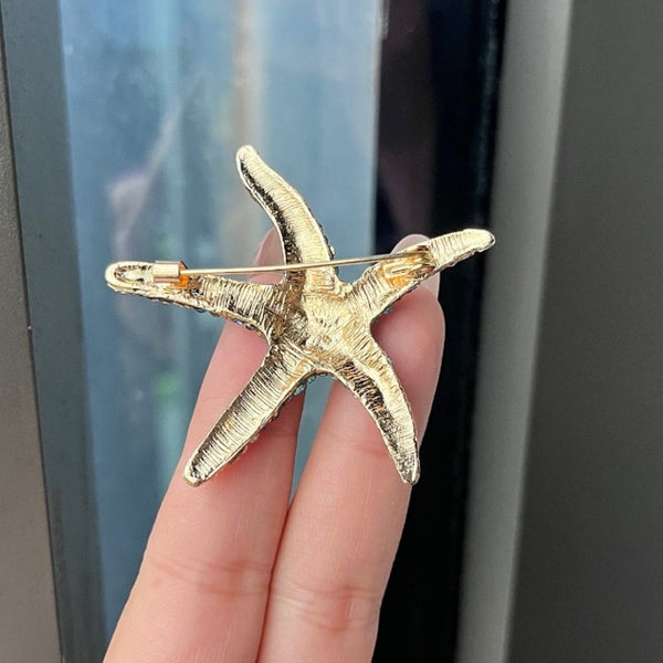 Sparkling Blue Starfish Brooch – Ocean-Inspired Statement Pin Carousel 2