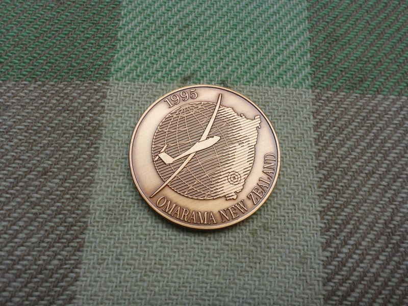 Awesome Old NZ Medal Award 1995 Omarama Sprinkler Club Member New Zealand Medal Carousel 1