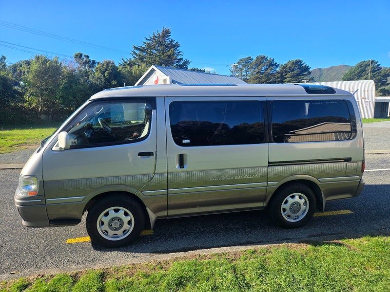 1997 Toyota Hiace Wagon D62864757181571112