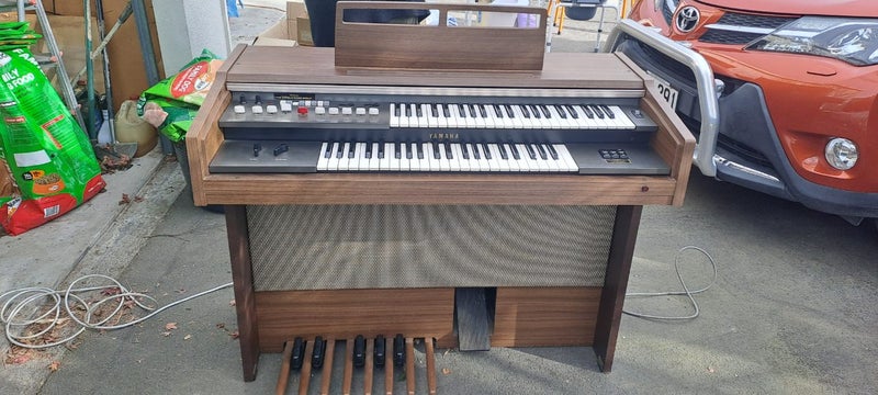 Yamaha electrone Organ Carousel 2