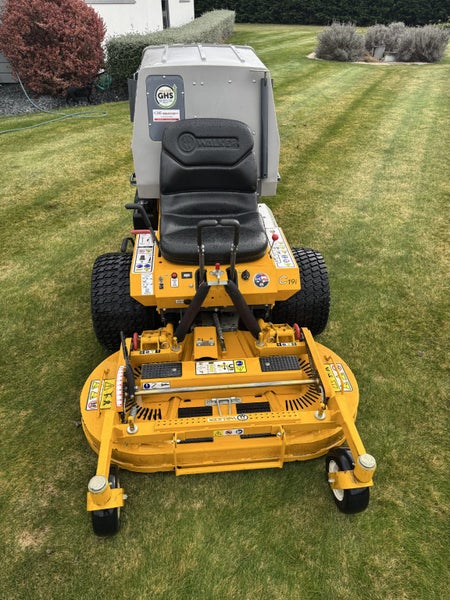 Walker c19i zero turn mower62864738100611112