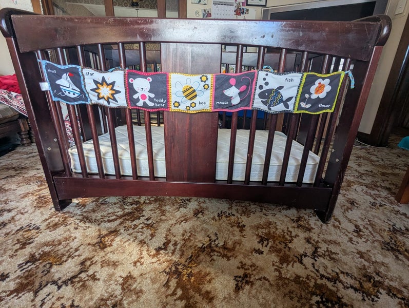 Baby to toddler cot ( Cariboo)628543220221461116