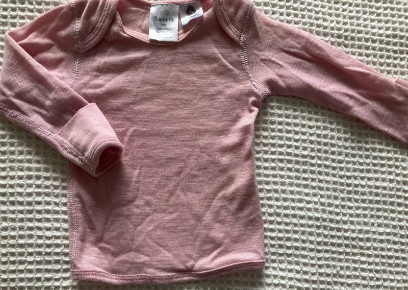 Pink long sleeve merino top by Superfit, size 00628668526231071116