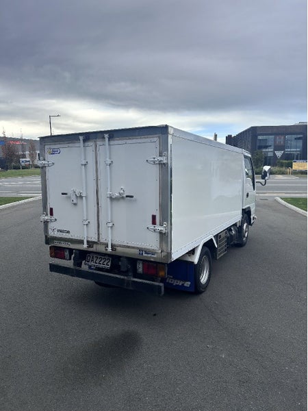 2011 Mazda Titan Freezer Truck -3062863256488579114