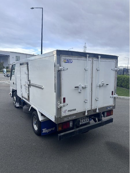2011 Mazda Titan Freezer Truck -3062863256488579113