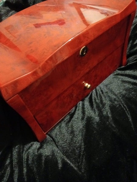 Jewellery Box Carousel 1