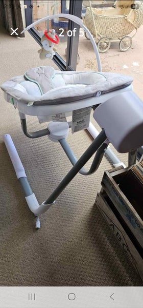Ingenuity AnyWay Sway Dual-Direction Portable Swing Ray Carousel 3