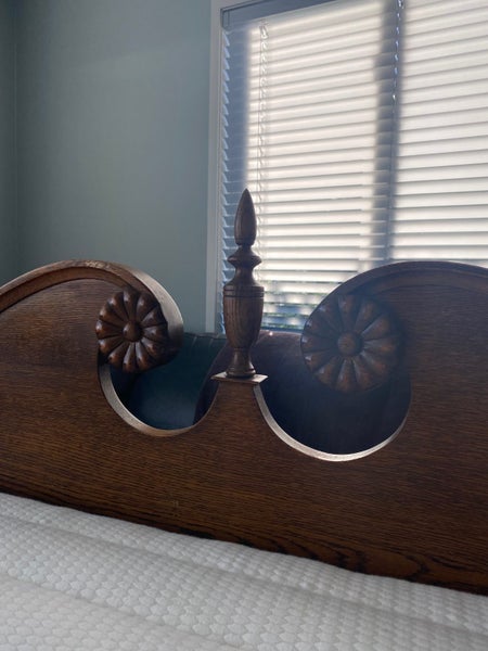 Antique Four Poster Bed - Oak ($1.00 Reserve)62854315650306112