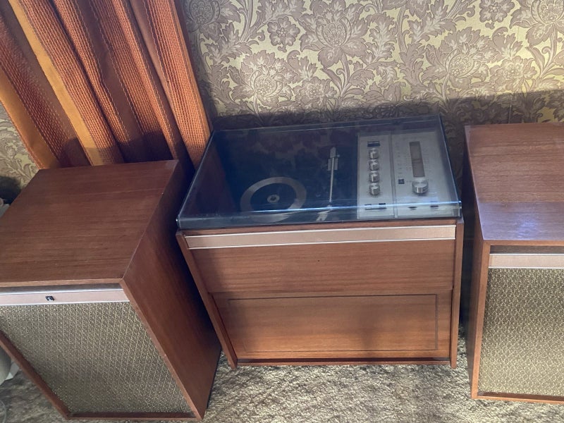 RADIOGRAM PYE Vintage Carousel 2