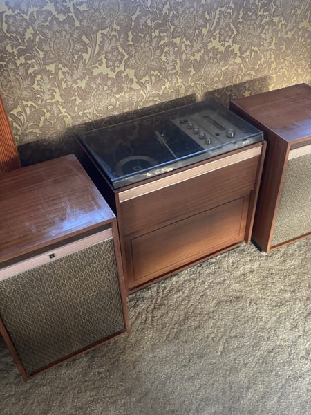 RADIOGRAM PYE Vintage Carousel 1