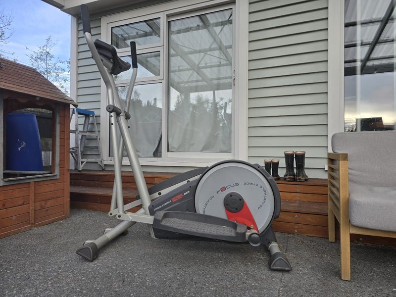 Elliptical Cross Trainer628647414928651120